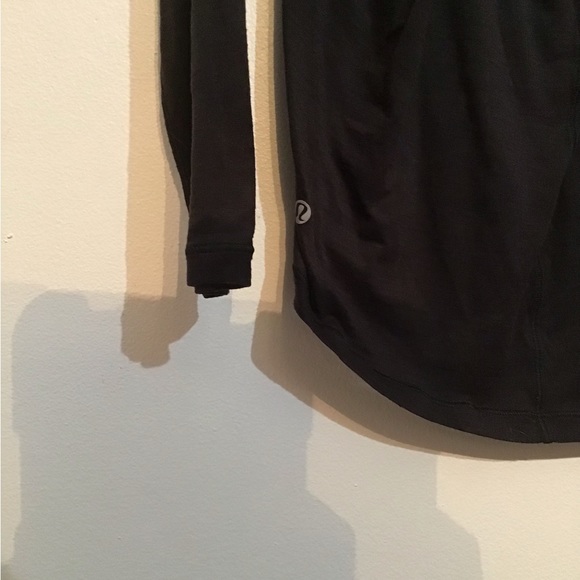 Lululemon Get Set Long Sleeve
Heathered Black / Black - Picture 9 of 9